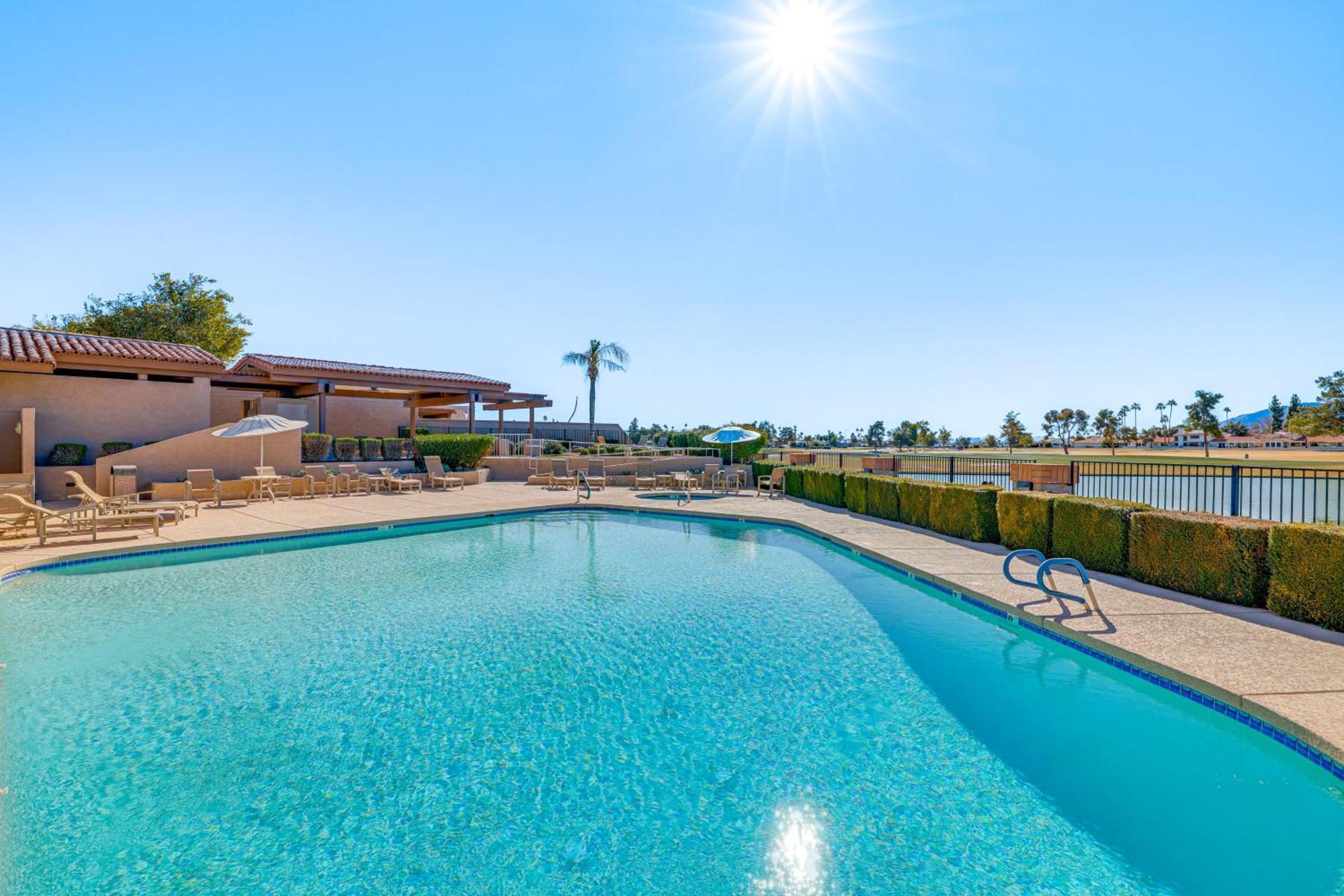 Modern Scottsdale Townhome With Heated Pool Access Exterior photo